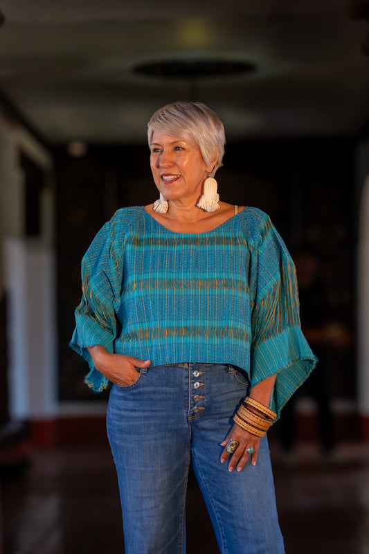 Blusa 100% artesanal,. cpon diseño textil exclusivo, tejido en telar de pedal tradicional. Moda mexicana contemporánea. Pieza única.